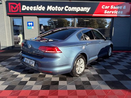 2018 Volkswagen Passat - photo 14