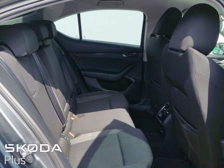 2022 Skoda Octavia - photo 25