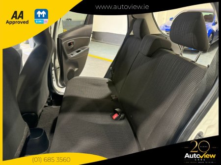 2019 Toyota Vitz - photo 15