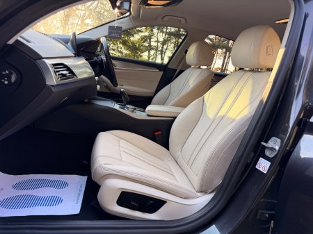 2020 BMW 5-Series - photo 24