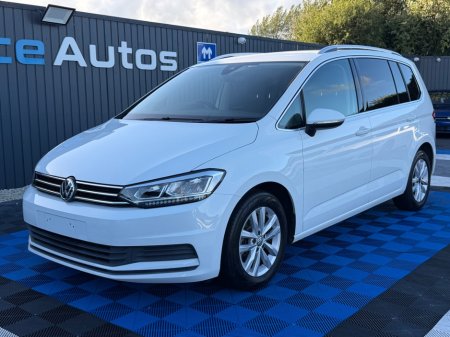 2019 Volkswagen Touran - photo 2