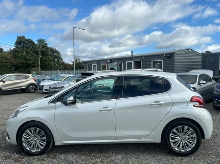 2017 Peugeot 208 - photo 7