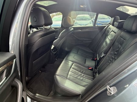 2017 BMW 5-Series - photo 14