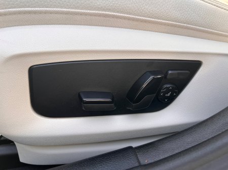 2022 BMW 5-Series - photo 12