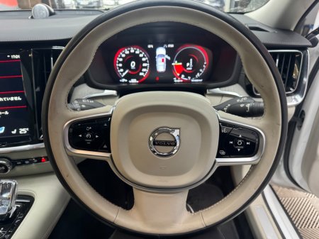 2021 Volvo V60 - photo 9