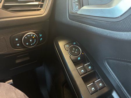 2019 Ford Focus - photo 15