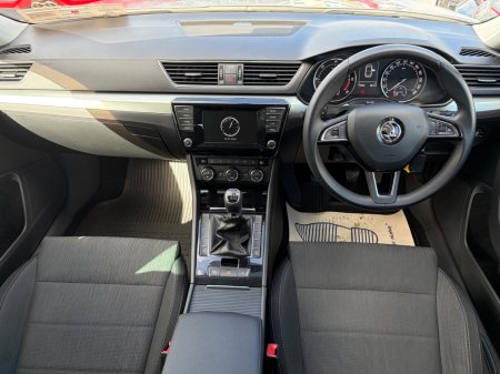 2015 Skoda Superb - photo 2