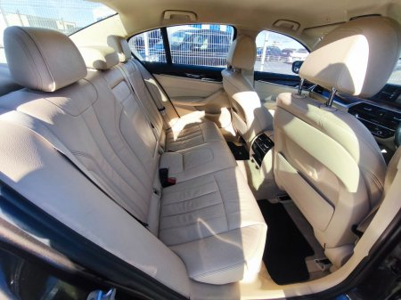 2017 BMW 5-Series - photo 17