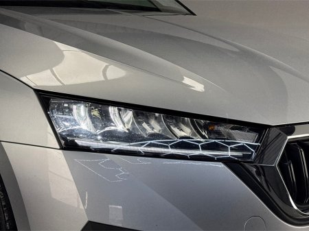 2022 Skoda Octavia - photo 9
