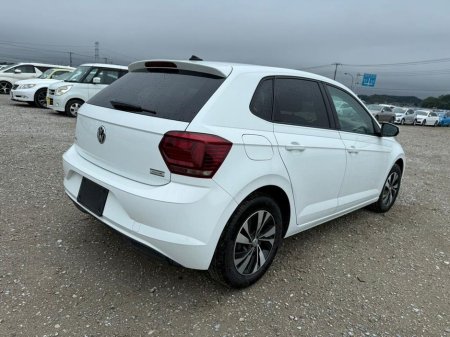 2019 Volkswagen Polo - photo 2