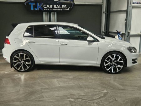 2016 Volkswagen Golf - photo 2