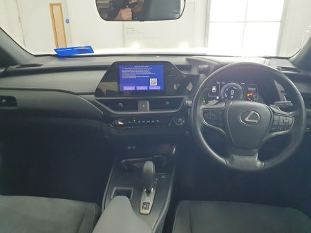 2024 Lexus UX - photo 10