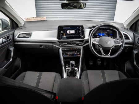 2023 Volkswagen T-Roc - photo 5
