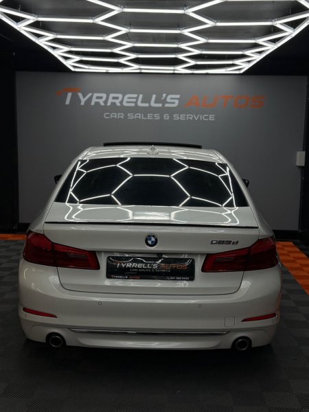2018 BMW 5-Series - photo 7