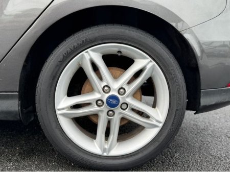 2017 Ford Focus - photo 7
