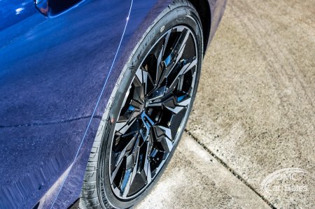 2025 BMW 5-Series - photo 14