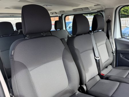 2025 Renault Trafic - photo 25