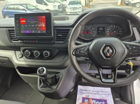 2022 Renault Trafic - photo 9