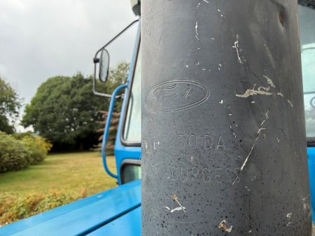 1990 Ford 7610 - photo 11