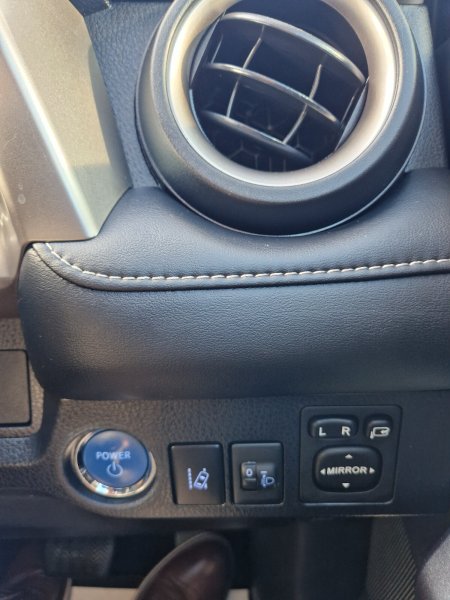 2018 Toyota RAV4 - photo 17