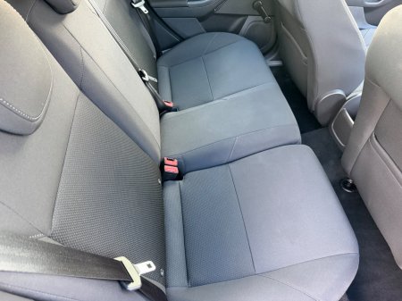 2017 Ford Focus - photo 13