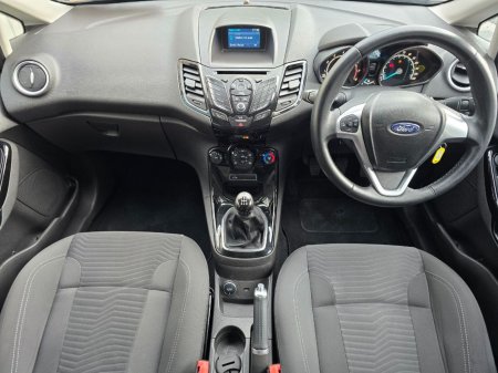 2016 Ford Fiesta - photo 10