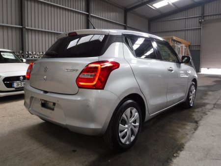 2023 Suzuki Swift - photo 3