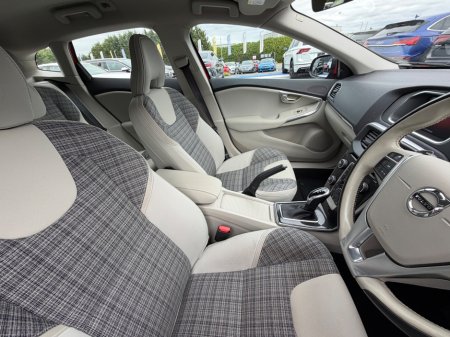 2018 Volvo V40 - photo 17