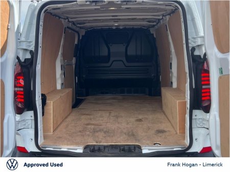 2025 Volkswagen Transporter - photo 8
