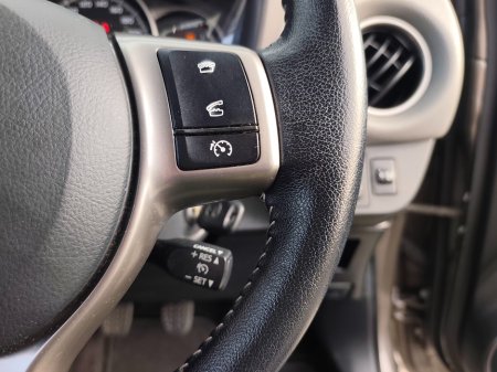 2017 Toyota Yaris - photo 11