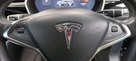 2016 Tesla Model S - photo 21
