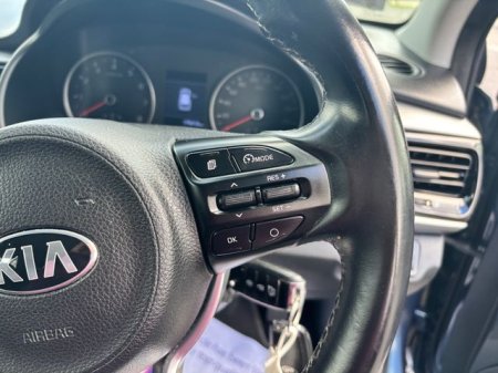 2020 Kia Rio - photo 14
