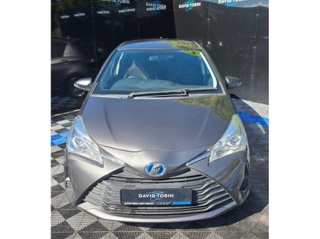 2017 Toyota Vitz - photo 20