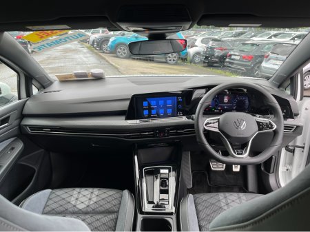 2024 Volkswagen Golf - photo 13