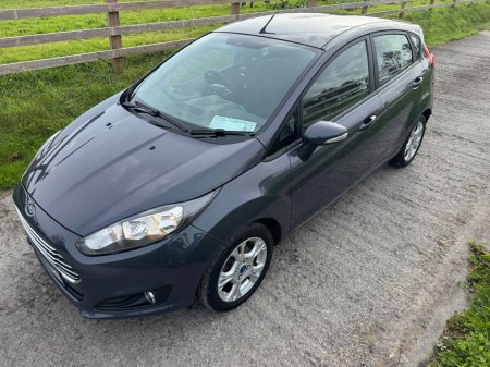 2014 Ford Fiesta - photo 2