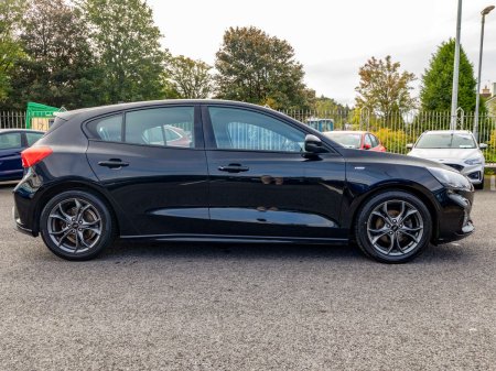 2019 Ford Focus - photo 18