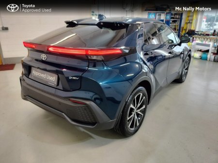 2024 Toyota C-HR - photo 2