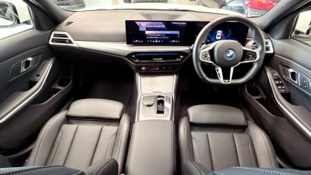 2025 BMW 3-Series - photo 12
