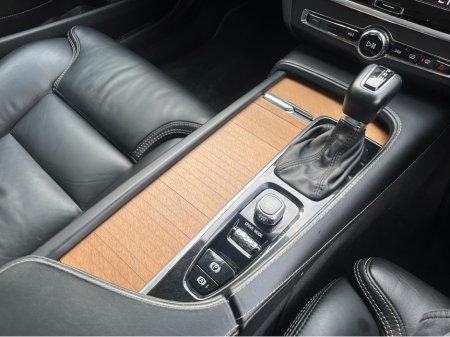 2019 Volvo V90 - photo 20