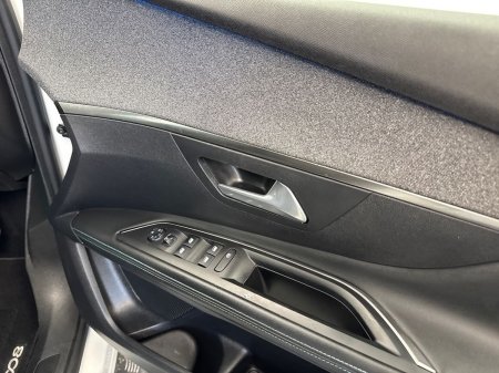 2021 Peugeot 5008 - photo 12