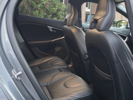 2018 Volvo V40 - photo 20