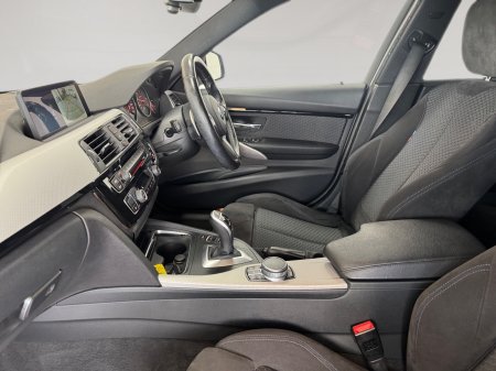 2017 BMW 3-Series - photo 17