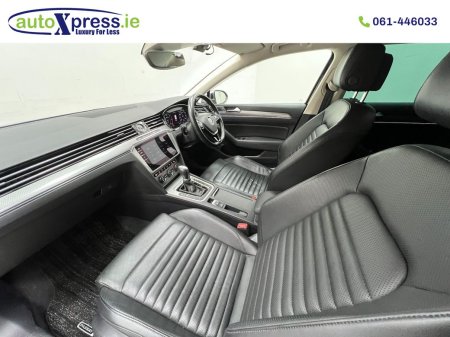 2020 Volkswagen Passat - photo 12