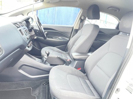 2014 Kia Rio - photo 10