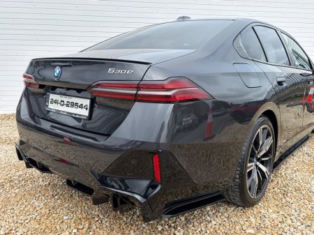 2024 BMW 5-Series - photo 10