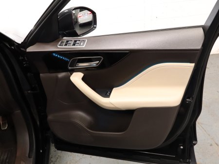 2019 Jaguar F-Pace - photo 24
