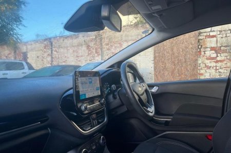 2023 Ford Fiesta - photo 18