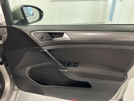 2019 Volkswagen Golf - photo 22