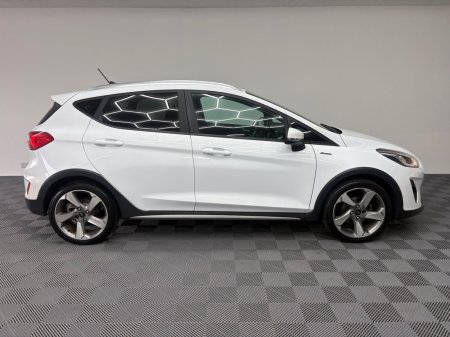 2020 Ford Fiesta - photo 5