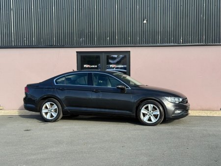 2021 Volkswagen Passat - photo 3